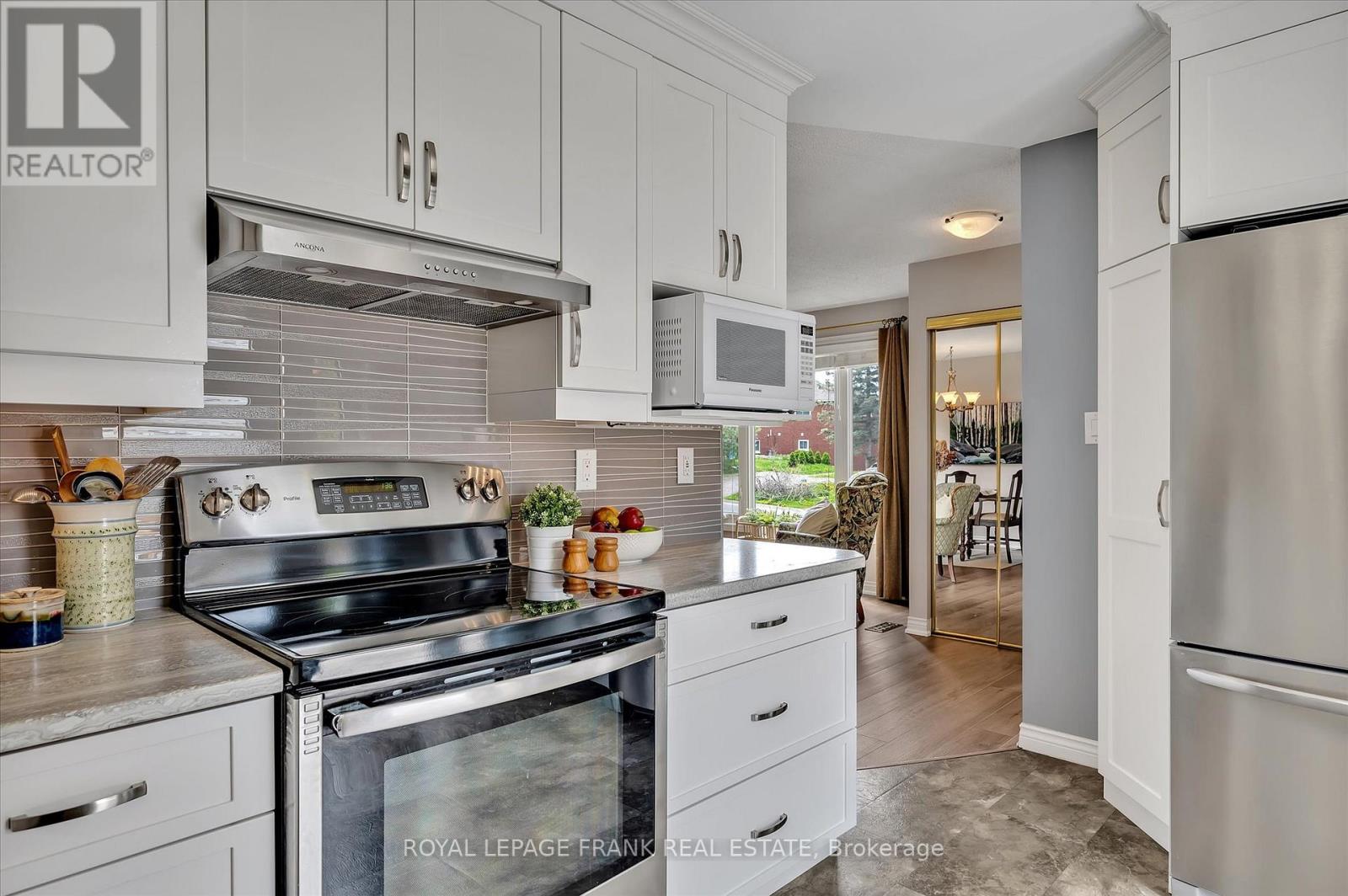 2114 Easthill Drive, Peterborough (Ashburnham Ward 4), Ontario  K9L 1Y8 - Photo 7 - X12729904