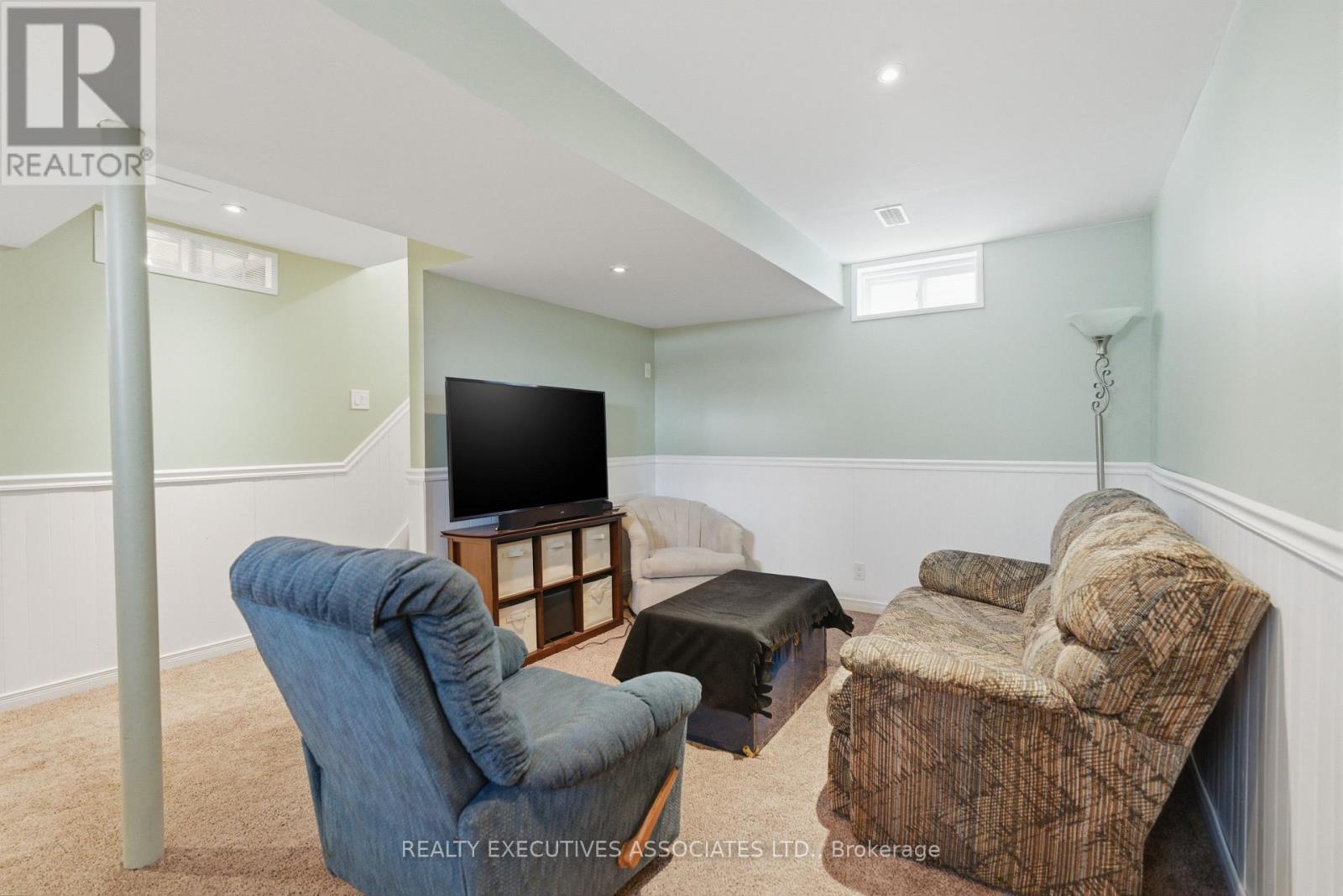 71 Truax Street, Kawartha Lakes (Lindsay), Ontario  K9V 0E3 - Photo 17 - X12731546