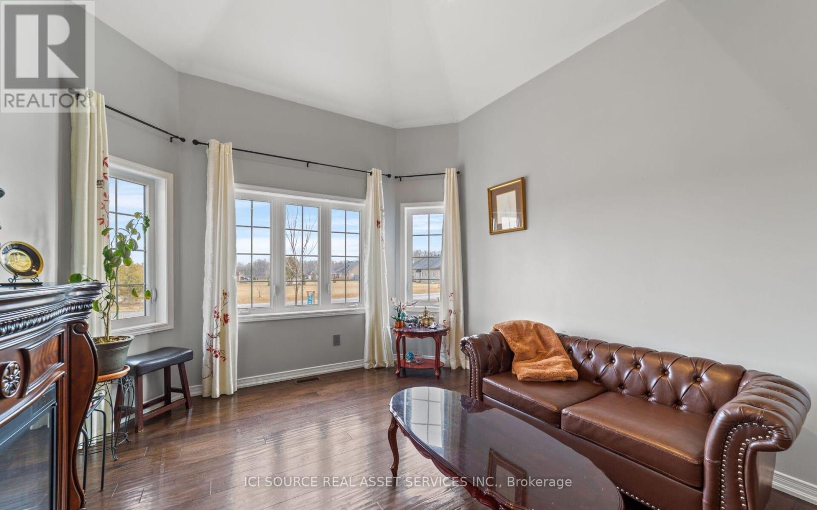 50 Songbird Crescent, Kawartha Lakes (Ops), Ontario  K9V 0A9 - Photo 17 - X12731580