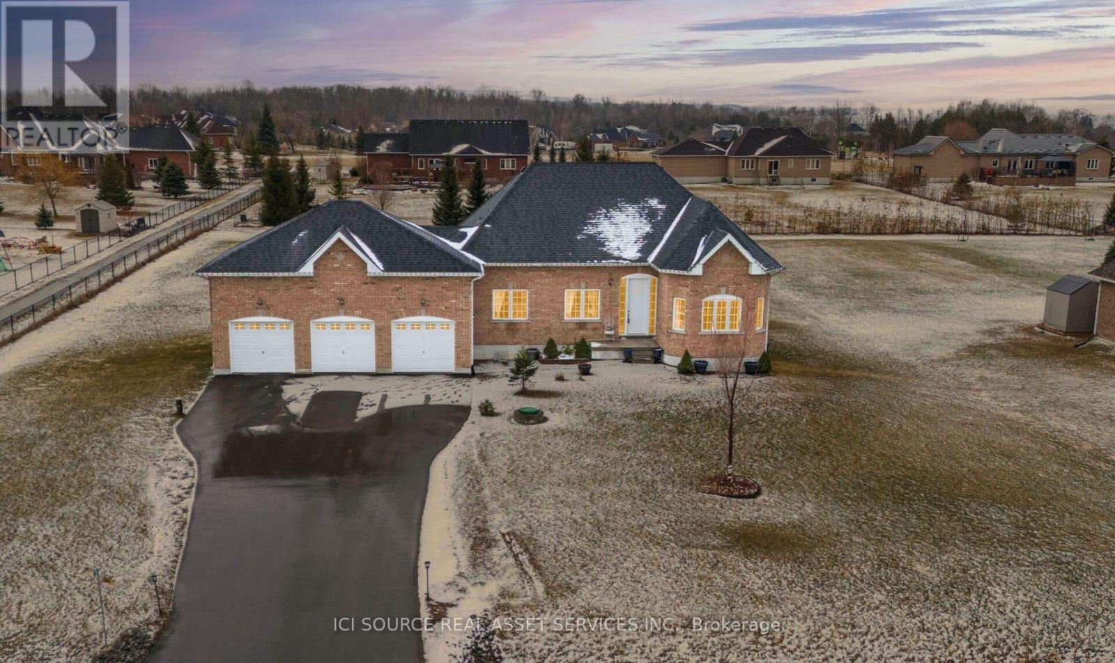 50 Songbird Crescent, Kawartha Lakes (Ops), Ontario  K9V 0A9 - Photo 2 - X12731580