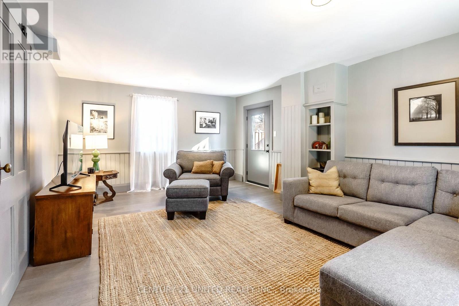 469 Hopkins Avenue, Peterborough (Town Ward 3), Ontario  K9H 2R9 - Photo 16 - X12731940