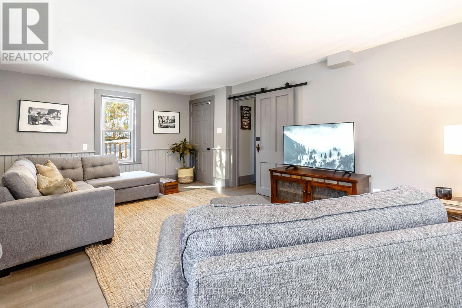 469 Hopkins Avenue, Peterborough (Town Ward 3), Ontario  K9H 2R9 - Photo 18 - X12731940