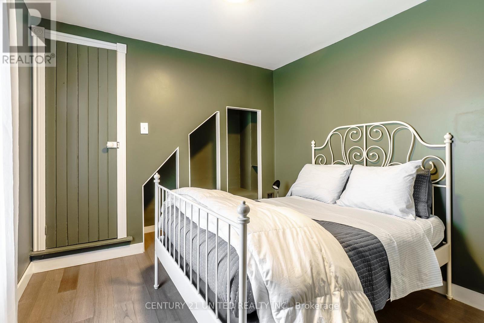 469 Hopkins Avenue, Peterborough (Town Ward 3), Ontario  K9H 2R9 - Photo 32 - X12731940