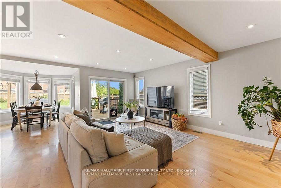 73 Springdale Drive, Kawartha Lakes (Lindsay), Ontario  K9V 0J4 - Photo 6 - X12731978