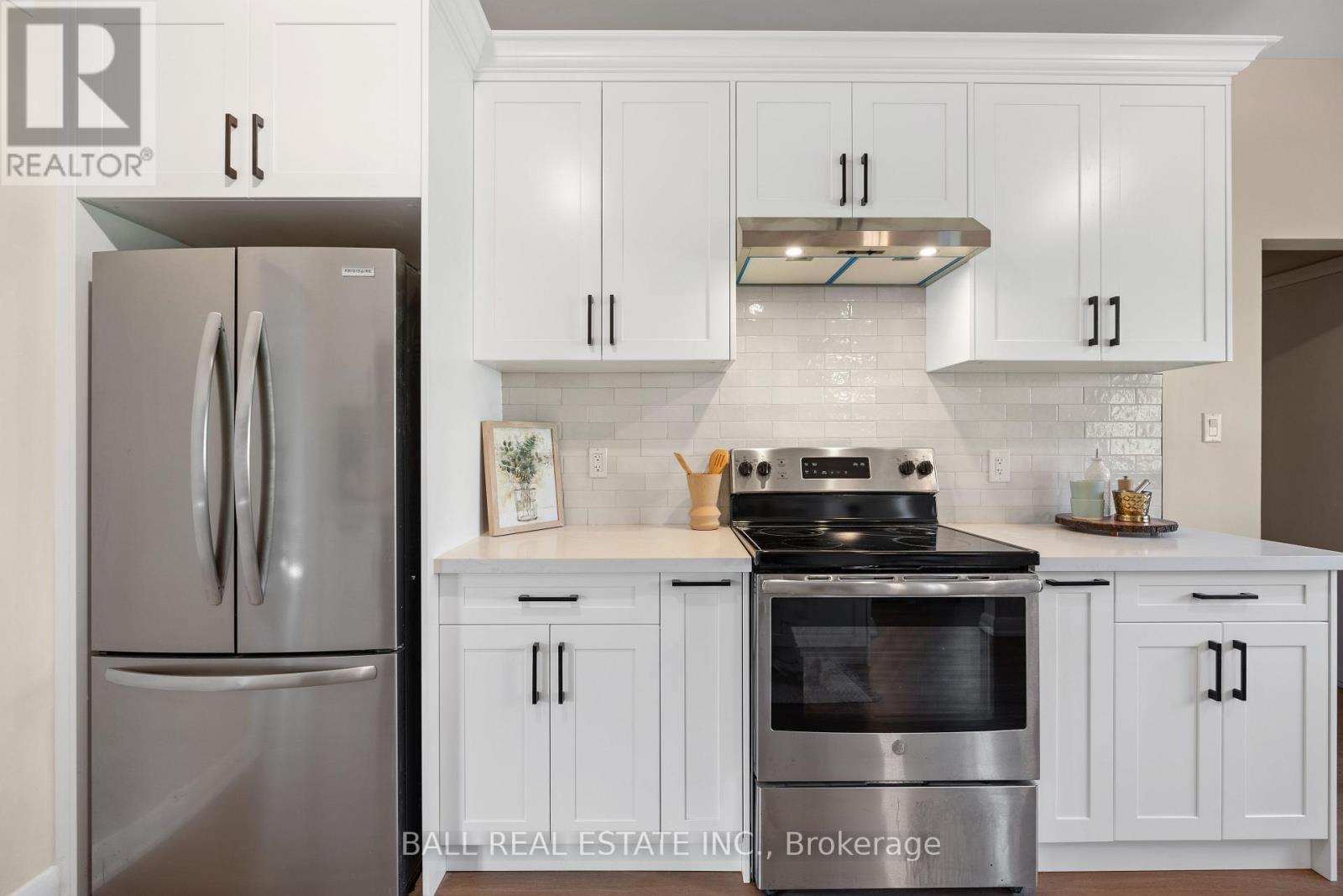 450 Rosedale Avenue, Peterborough (Town Ward 3), Ontario  K9J 6J1 - Photo 13 - X12732188