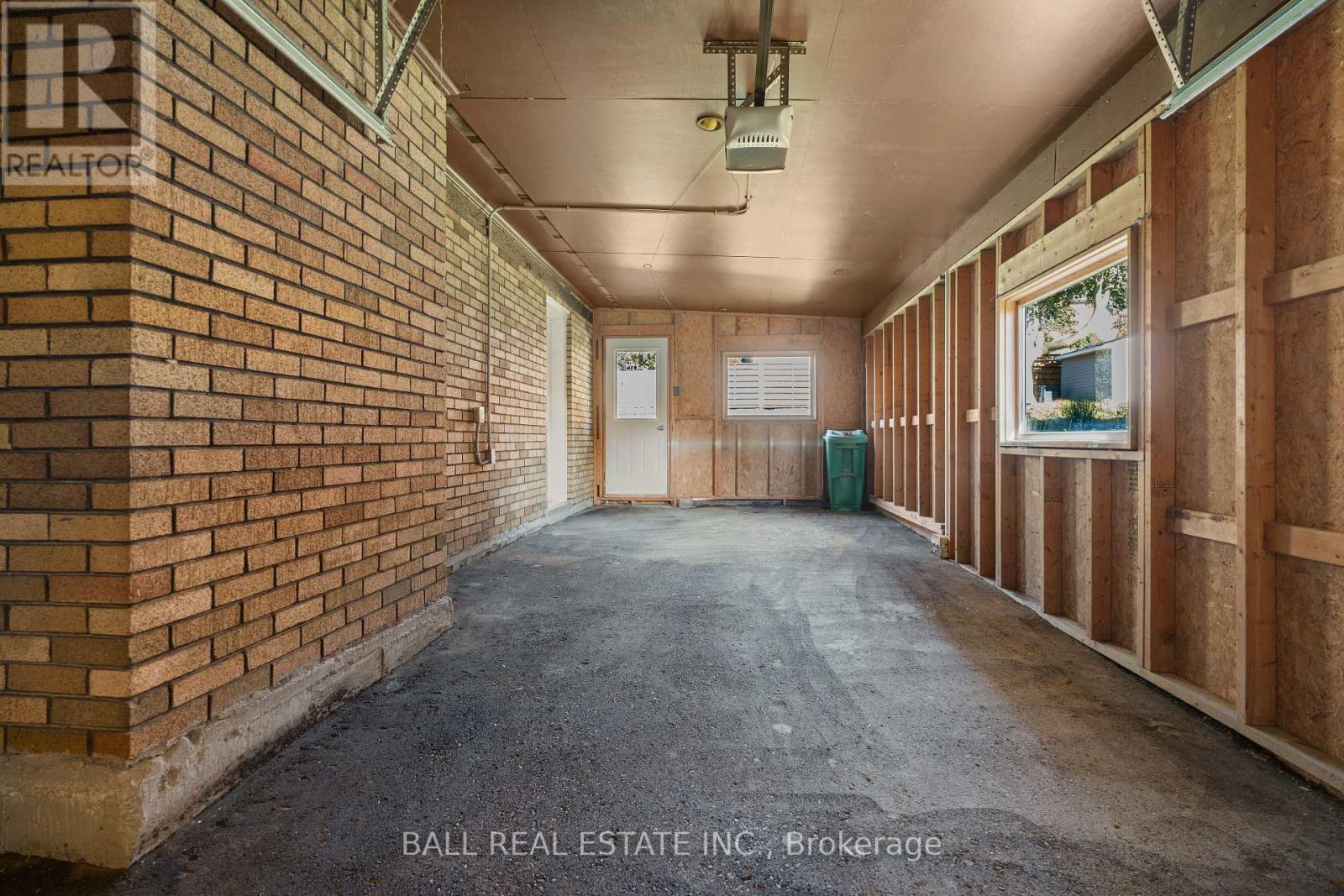 450 Rosedale Avenue, Peterborough (Town Ward 3), Ontario  K9J 6J1 - Photo 36 - X12732188