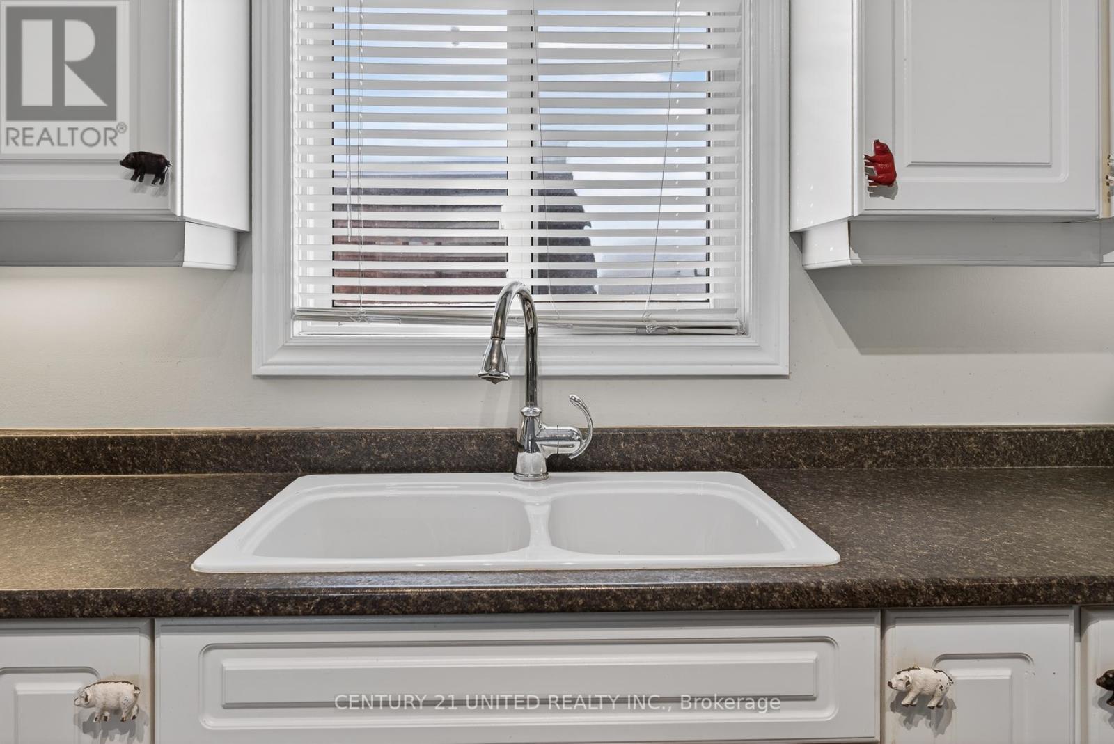 2635 Foxmeadow Road, Peterborough (Ashburnham Ward 4), Ontario  K9L 0A8 - Photo 11 - X12732544