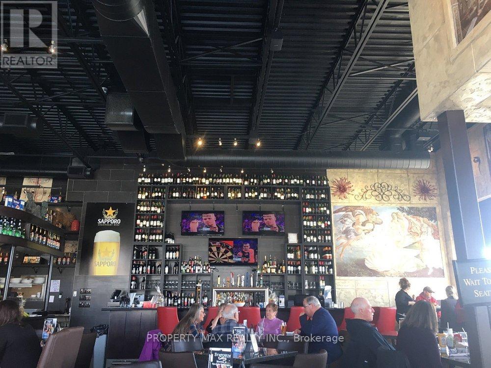 F8 - 449 Kent Street W, Kawartha Lakes (Ops), Ontario  K9V 2Y4 - Photo 5 - X12732586