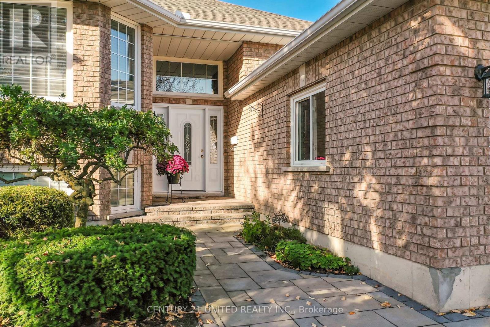 2451 Denure Drive, Peterborough (Monaghan Ward 2), Ontario  K9K 2M3 - Photo 4 - X12732800