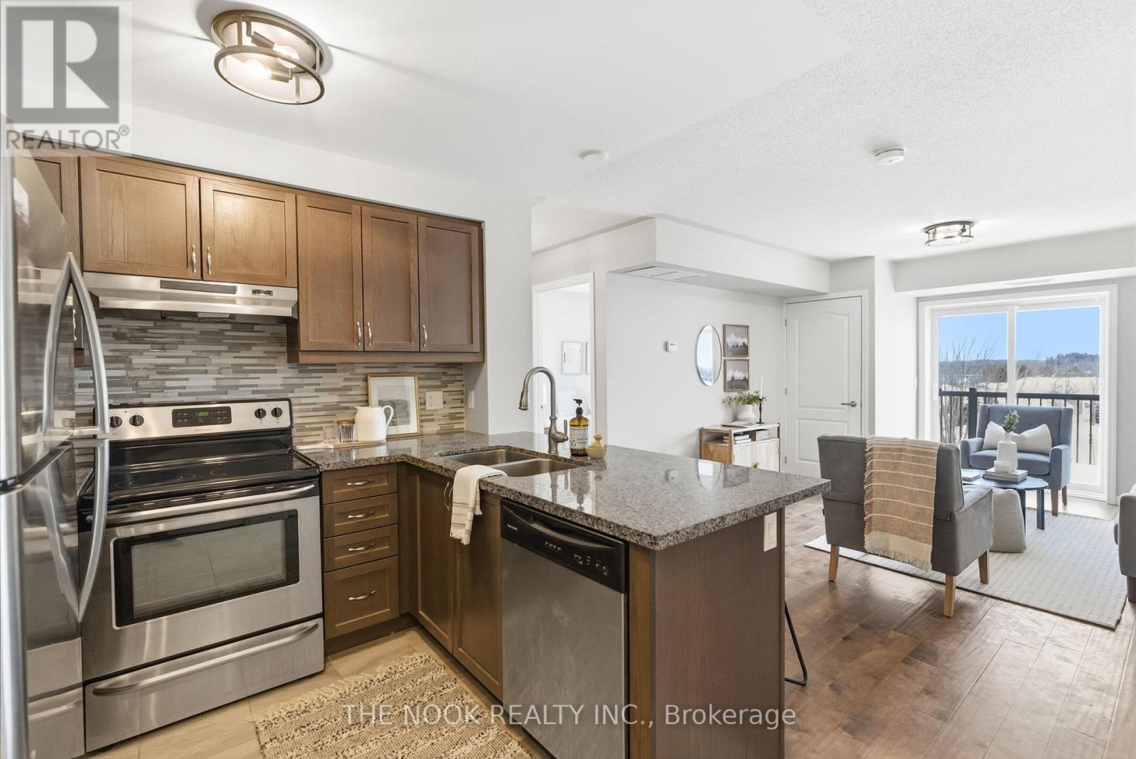 301 - 910 Wentworth Street, Peterborough (Otonabee Ward 1), Ontario  K9J 8R8 - Photo 10 - X12733852