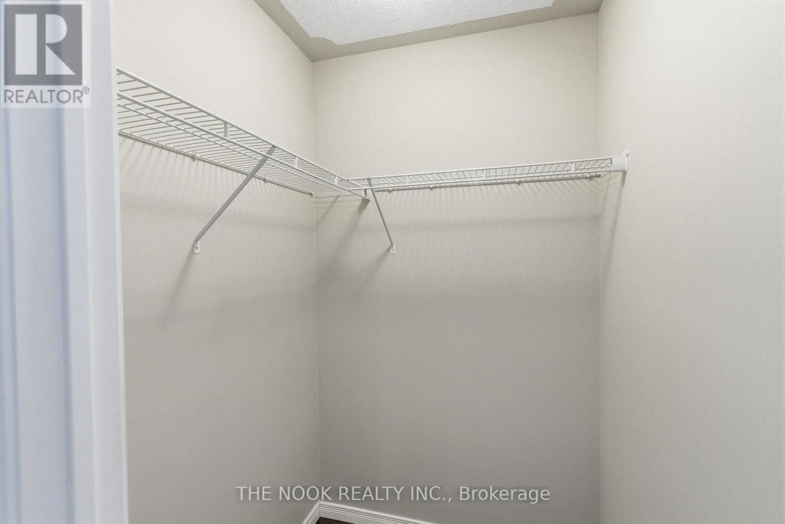 301 - 910 Wentworth Street, Peterborough (Otonabee Ward 1), Ontario  K9J 8R8 - Photo 32 - X12733852