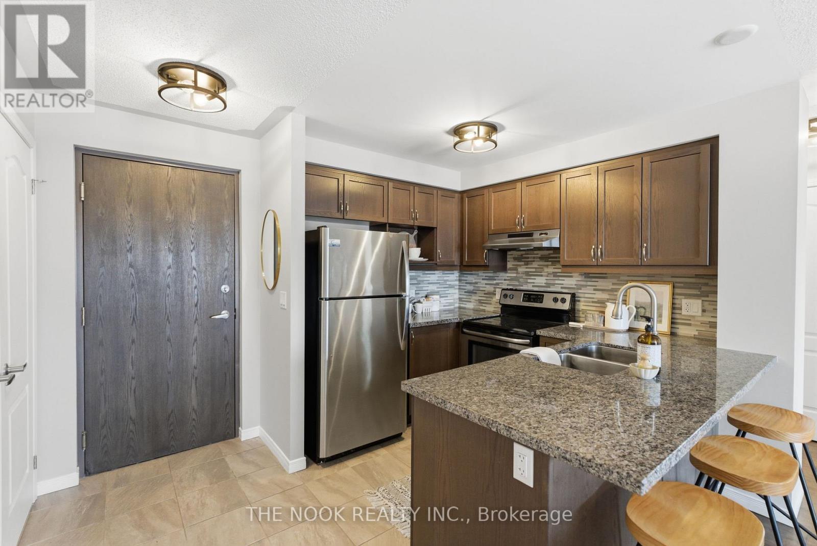 301 - 910 Wentworth Street, Peterborough (Otonabee Ward 1), Ontario  K9J 8R8 - Photo 7 - X12733852