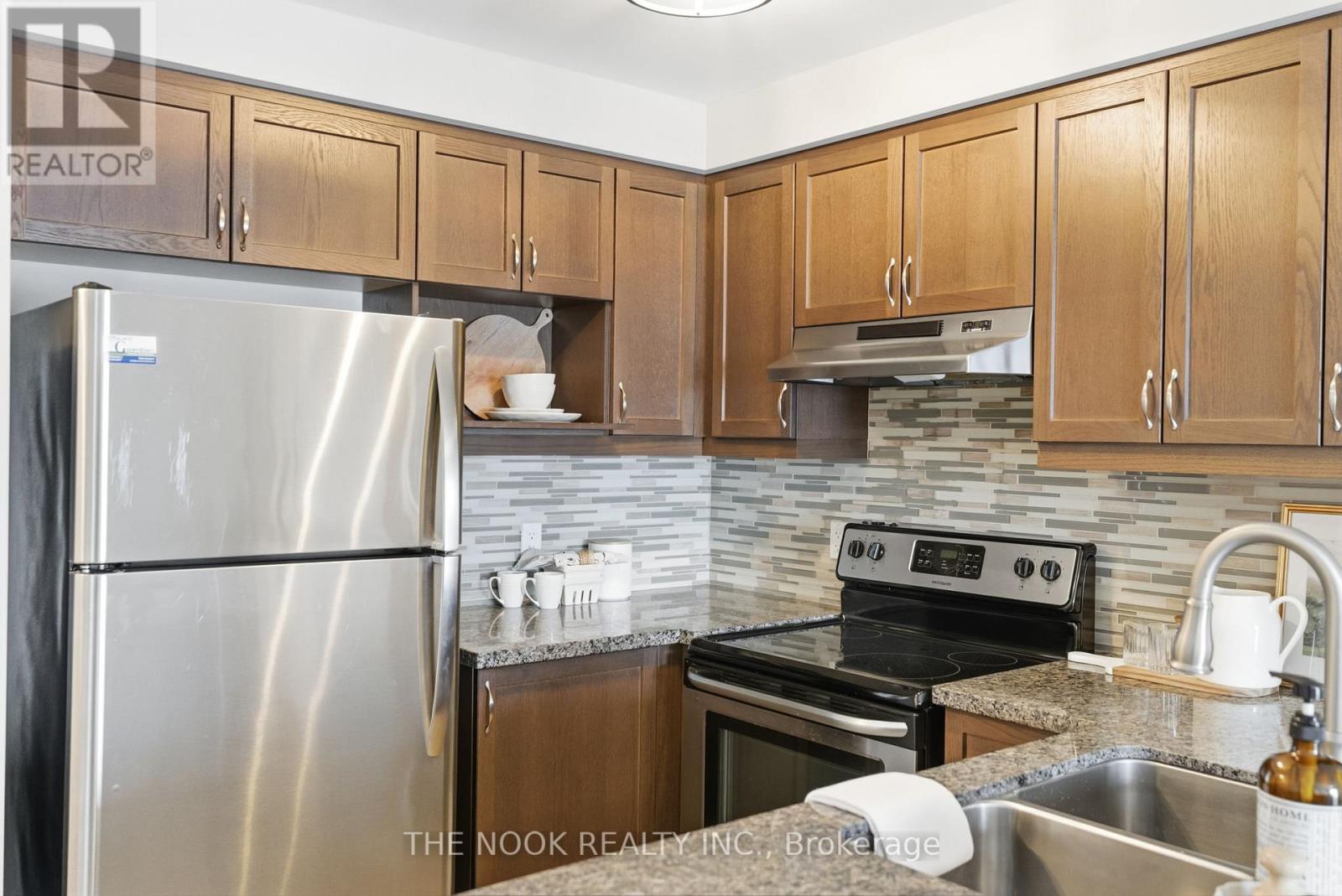 301 - 910 Wentworth Street, Peterborough (Otonabee Ward 1), Ontario  K9J 8R8 - Photo 9 - X12733852