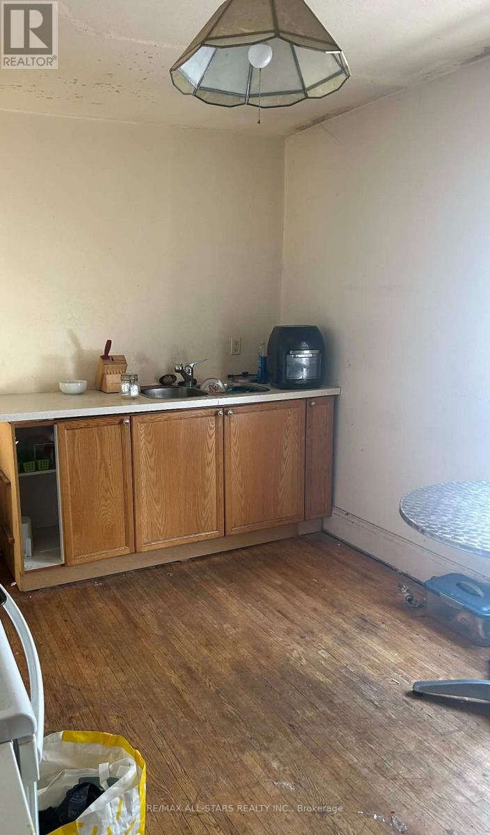 23 Victoria Avenue N, Kawartha Lakes (Lindsay), Ontario  K9V 4E6 - Photo 15 - X12734734