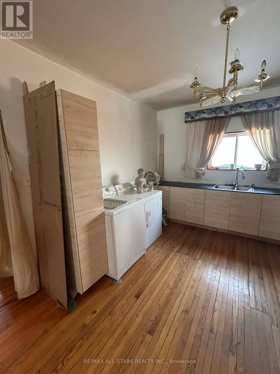 23 Victoria Avenue N, Kawartha Lakes (Lindsay), Ontario  K9V 4E6 - Photo 2 - X12734734