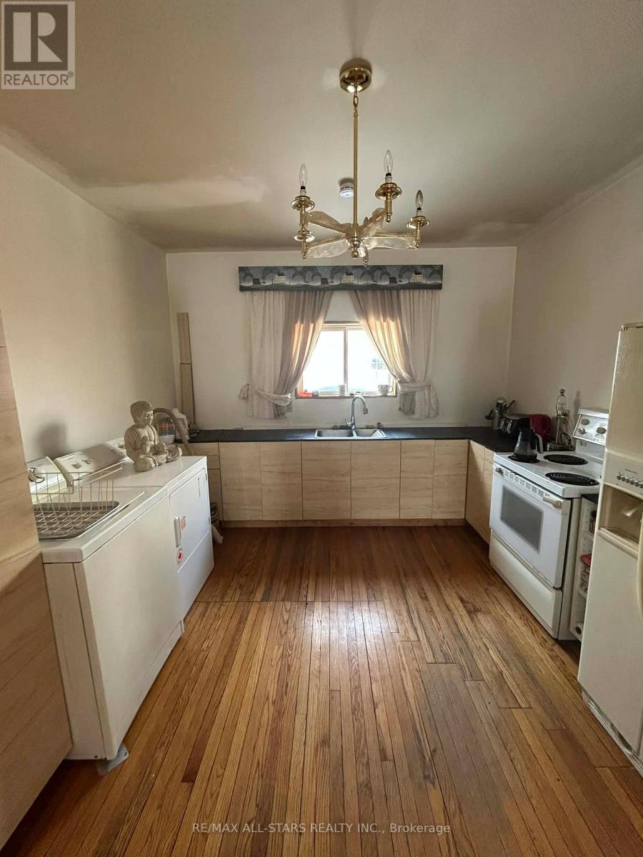 23 Victoria Avenue N, Kawartha Lakes (Lindsay), Ontario  K9V 4E6 - Photo 4 - X12734734