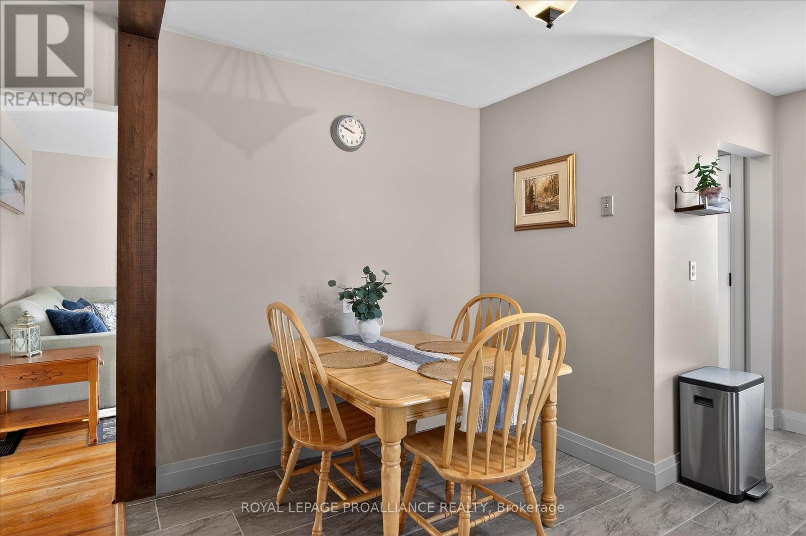 260 Bellevue Street, Peterborough (Northcrest Ward 5), Ontario  K9H 5E5 - Photo 17 - X12735358