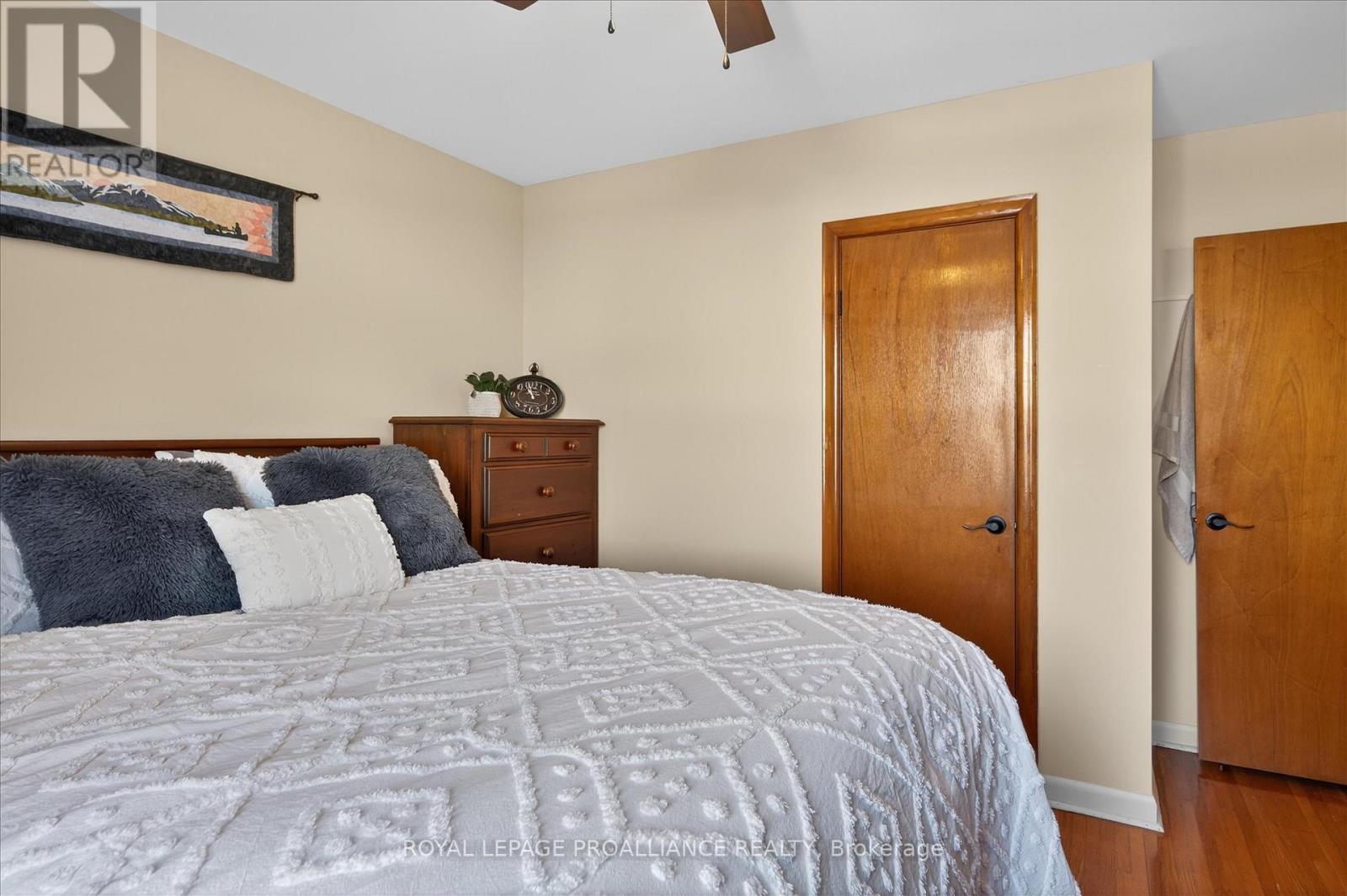 260 Bellevue Street, Peterborough (Northcrest Ward 5), Ontario  K9H 5E5 - Photo 20 - X12735358