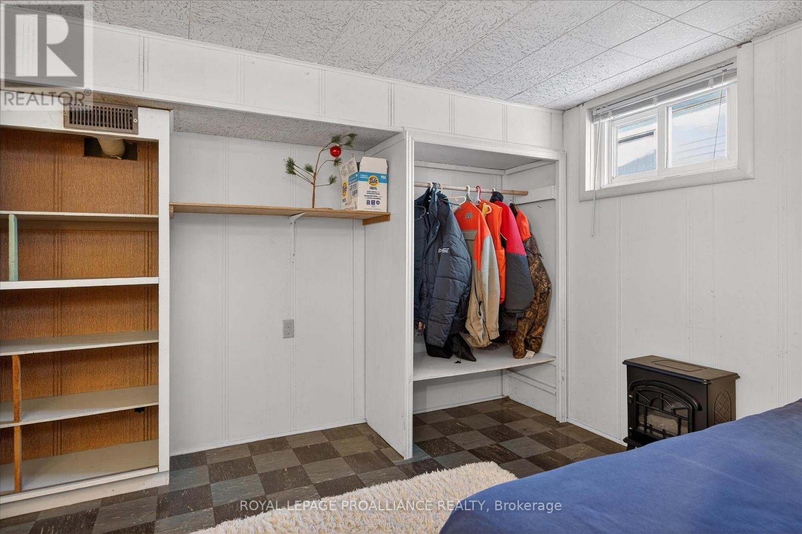 260 Bellevue Street, Peterborough (Northcrest Ward 5), Ontario  K9H 5E5 - Photo 34 - X12735358