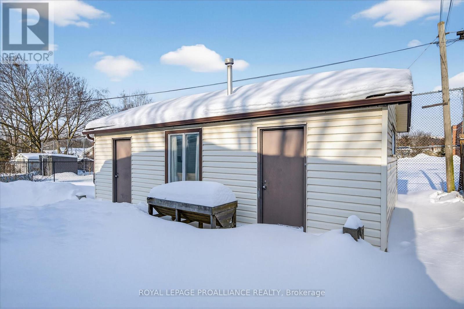 260 Bellevue Street, Peterborough (Northcrest Ward 5), Ontario  K9H 5E5 - Photo 42 - X12735358