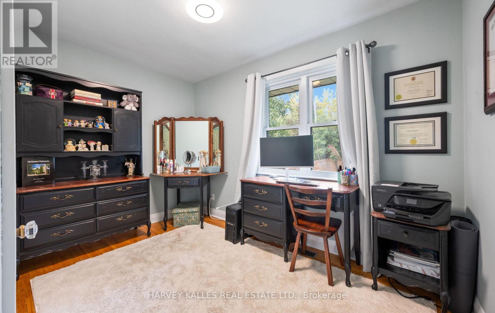 112 Dumble Avenue, Peterborough (Northcrest Ward 5), Ontario  K9H 5A8 - Photo 12 - X12736176