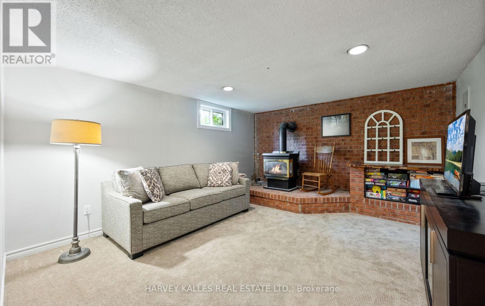 112 Dumble Avenue, Peterborough (Northcrest Ward 5), Ontario  K9H 5A8 - Photo 17 - X12736176