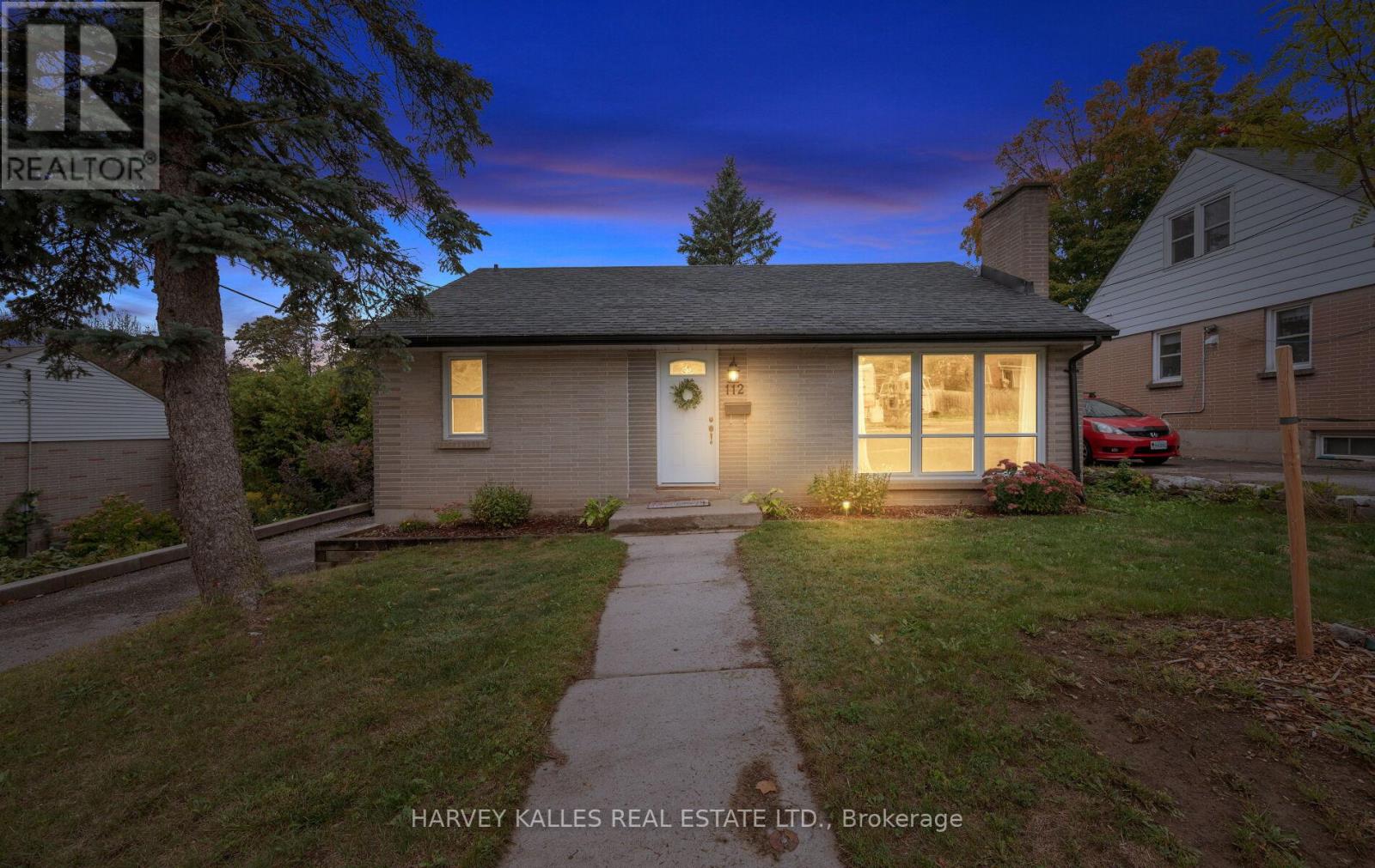 112 Dumble Avenue, Peterborough (Northcrest Ward 5), Ontario  K9H 5A8 - Photo 2 - X12736176