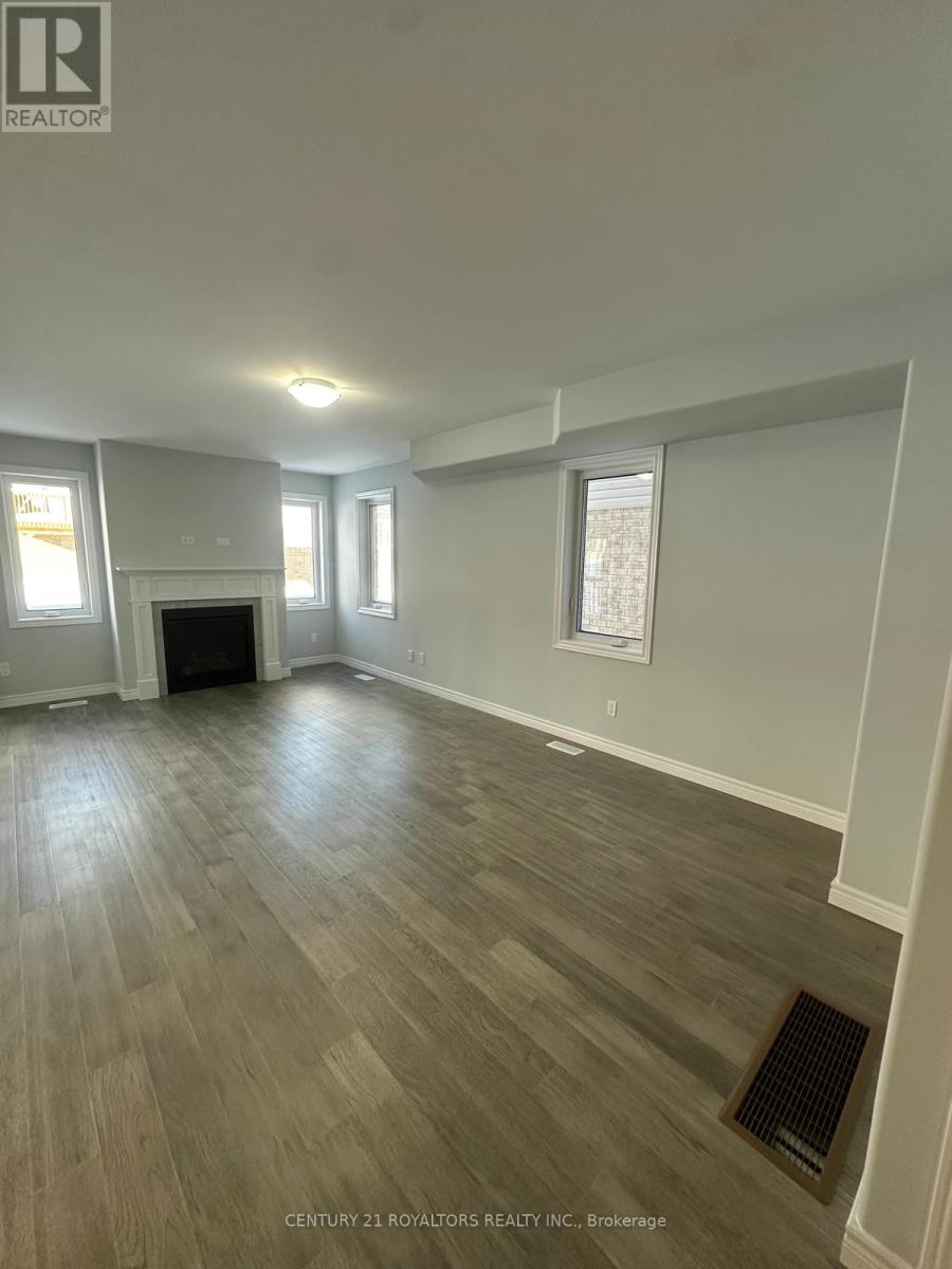 240 O'neil Street, Peterborough (Monaghan Ward 2), Ontario  K9J 6X4 - Photo 10 - X12736510