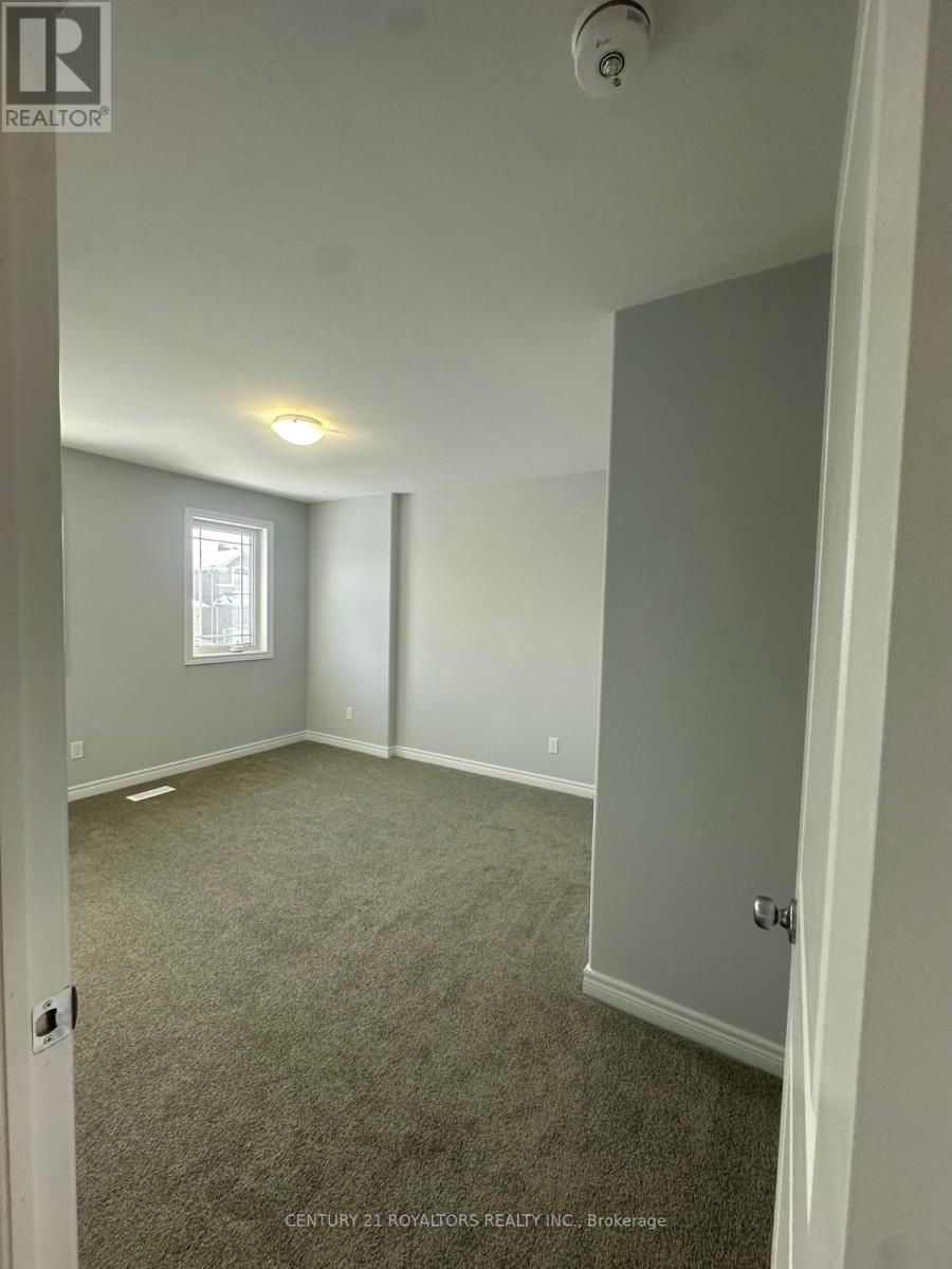 240 O'neil Street, Peterborough (Monaghan Ward 2), Ontario  K9J 6X4 - Photo 24 - X12736510