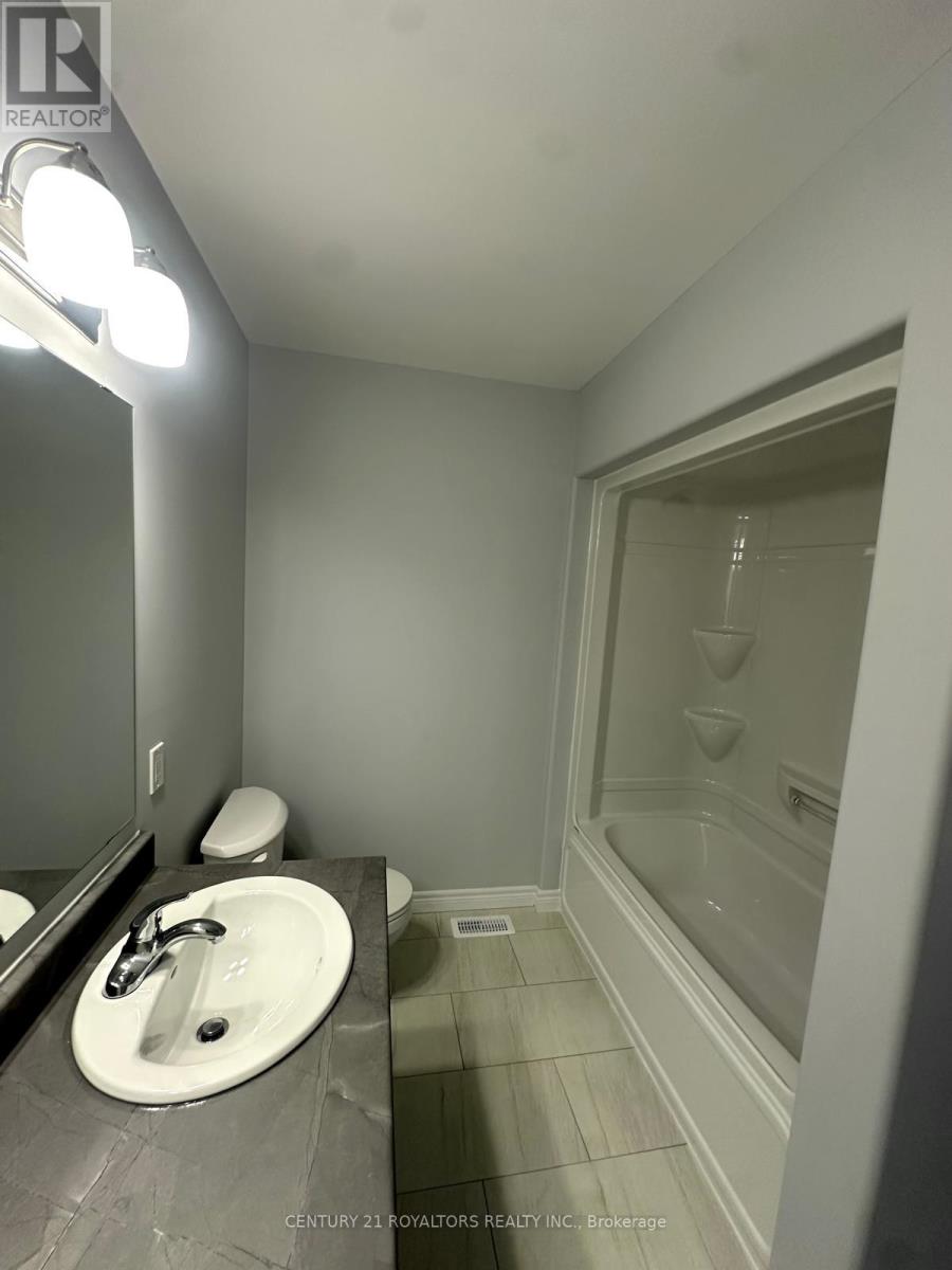 240 O'neil Street, Peterborough (Monaghan Ward 2), Ontario  K9J 6X4 - Photo 26 - X12736510