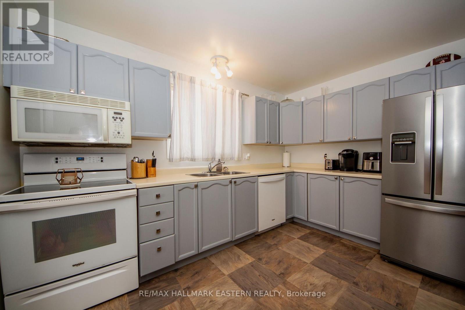 2229 Lynhaven Road, Peterborough (Monaghan Ward 2), Ontario  K9K 1V8 - Photo 11 - X12736614