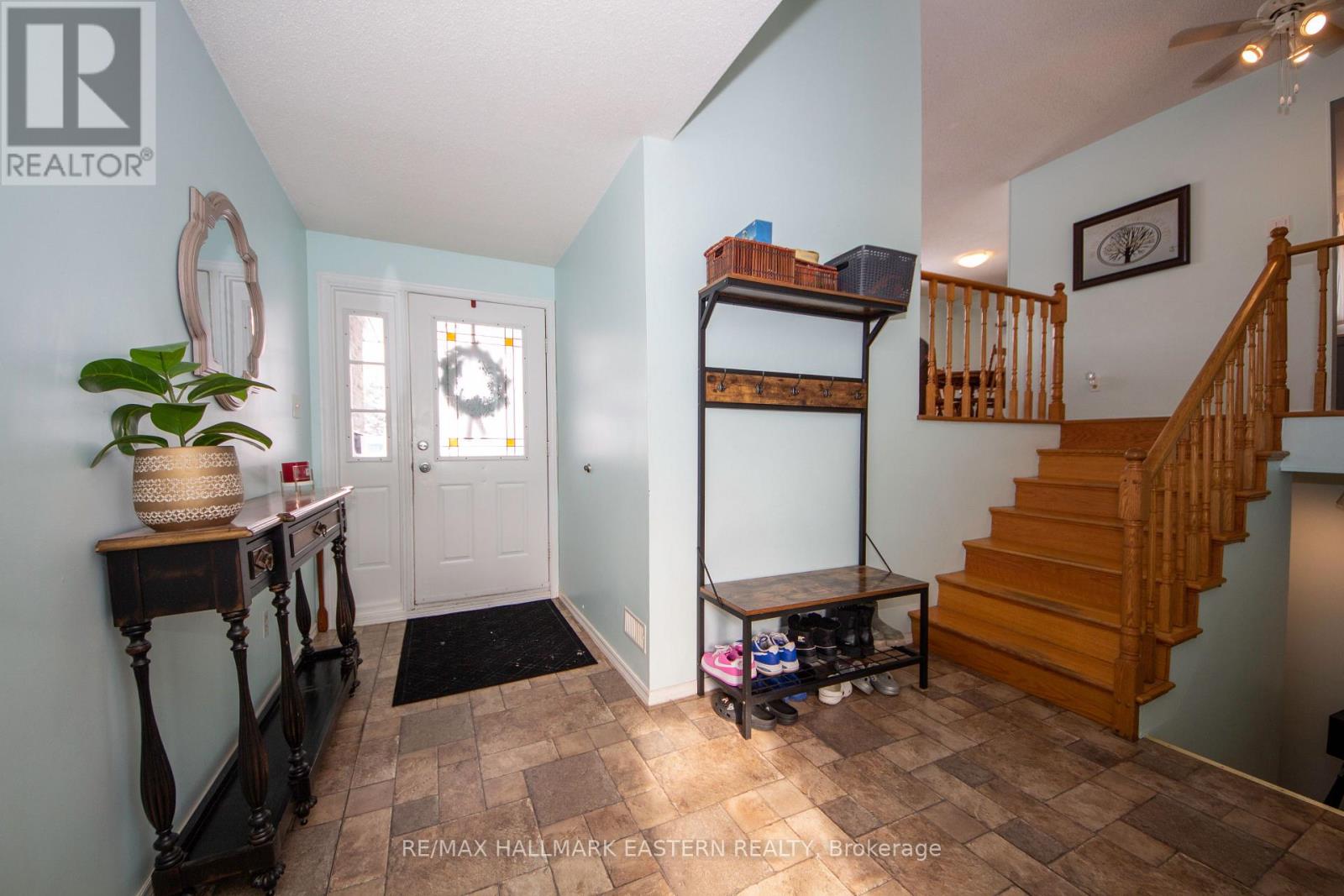 2229 Lynhaven Road, Peterborough (Monaghan Ward 2), Ontario  K9K 1V8 - Photo 2 - X12736614