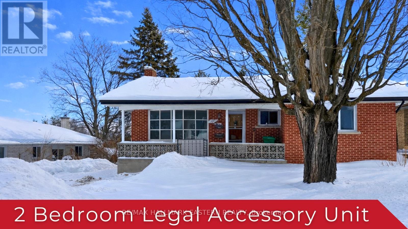 927 ELLESMERE AVENUE, peterborough (northcrest ward 5), Ontario