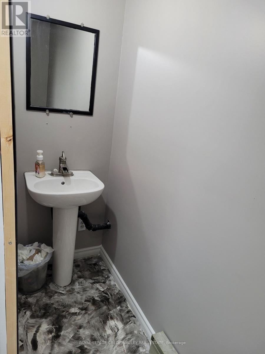 105 Hastings Street N, Bancroft (Bancroft Ward), Ontario  K0L 1C0 - Photo 17 - X12737024