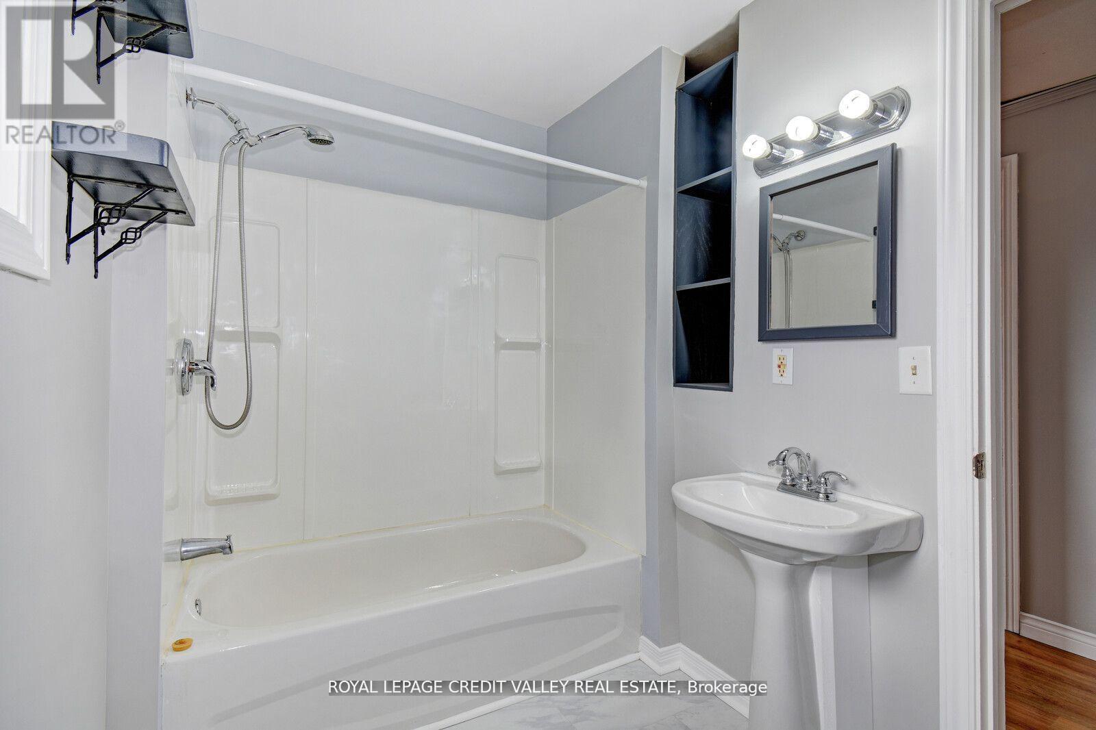 105 Hastings Street N, Bancroft (Bancroft Ward), Ontario  K0L 1C0 - Photo 27 - X12737024