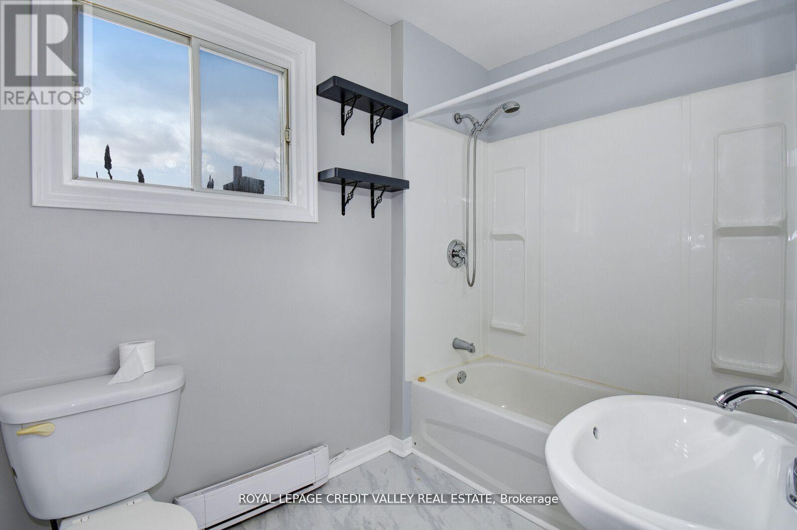 105 Hastings Street N, Bancroft (Bancroft Ward), Ontario  K0L 1C0 - Photo 28 - X12737024