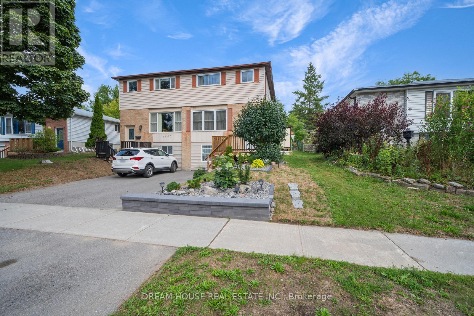 2048 Walker Avenue, Peterborough (Ashburnham Ward 4), Ontario  K9L 1S1 - Photo 4 - X12737248