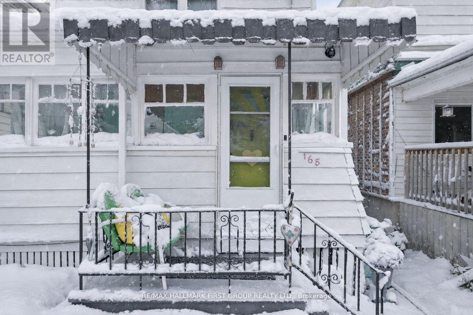 168 Adeline Street, Peterborough (Town Ward 3), Ontario  K9J 5E3 - Photo 3 - X12737304