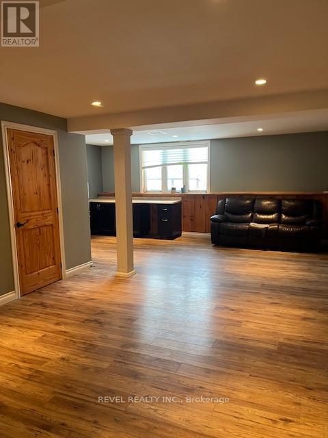 Lower Level - 62 Cook Street, Kawartha Lakes (Lindsay), Ontario  K9V 0C6 - Photo 2 - X12738460