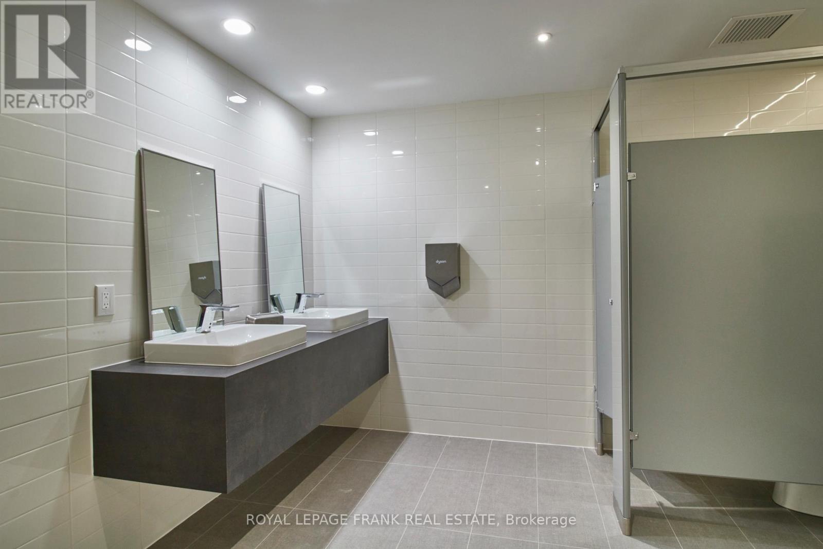 2nd Floor - 109 King Avenue, Clarington (Newcastle), Ontario  L1B 1H3 - Photo 6 - E12738738