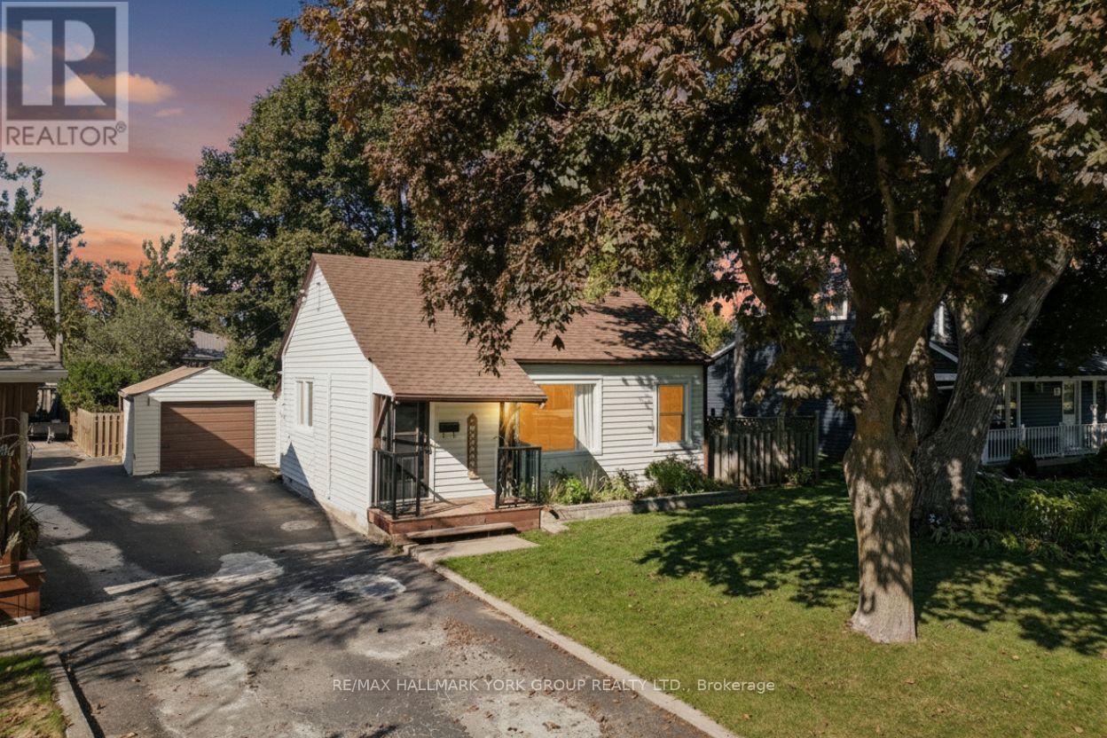 24 Churchill Crescent, Kawartha Lakes (Lindsay), Ontario  K9V 3Y6 - Photo 2 - X12739508