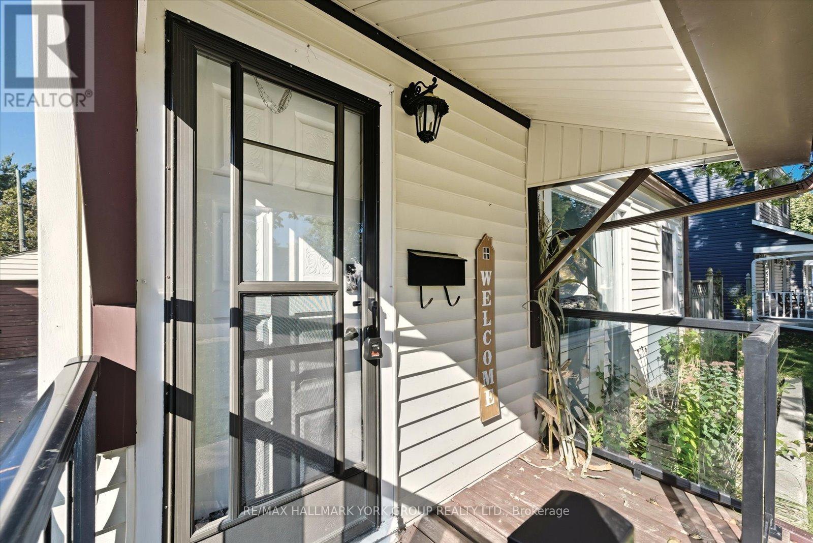 24 Churchill Crescent, Kawartha Lakes (Lindsay), Ontario  K9V 3Y6 - Photo 4 - X12739508