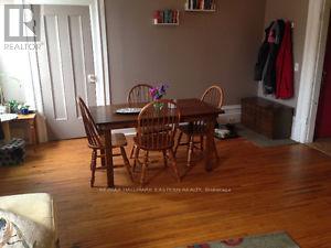 378 Stewart Street, Peterborough (Town Ward 3), Ontario  K9H 4B1 - Photo 3 - X12740408