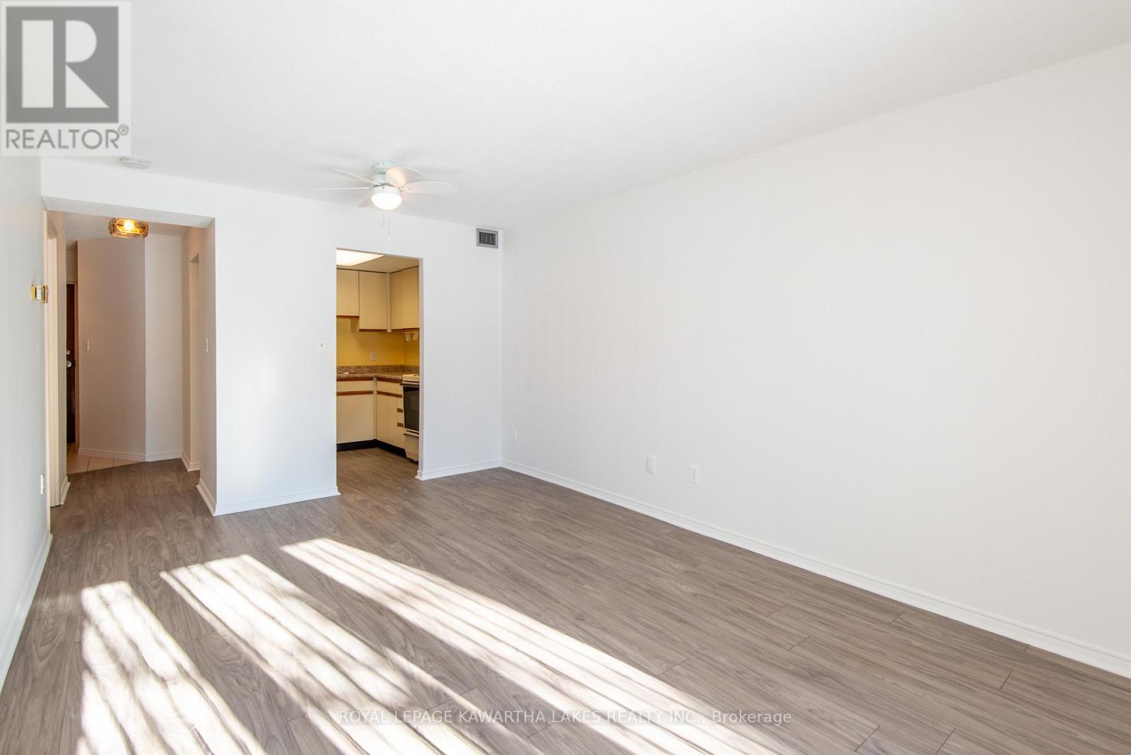 108 - 2 Heritage Way, Kawartha Lakes (Lindsay), Ontario  K9V 5P5 - Photo 11 - X12742536