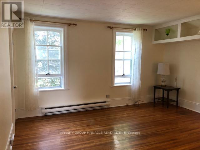 114 Durham Street W, Kawartha Lakes (Lindsay), Ontario  K9V 2R4 - Photo 5 - X12742928