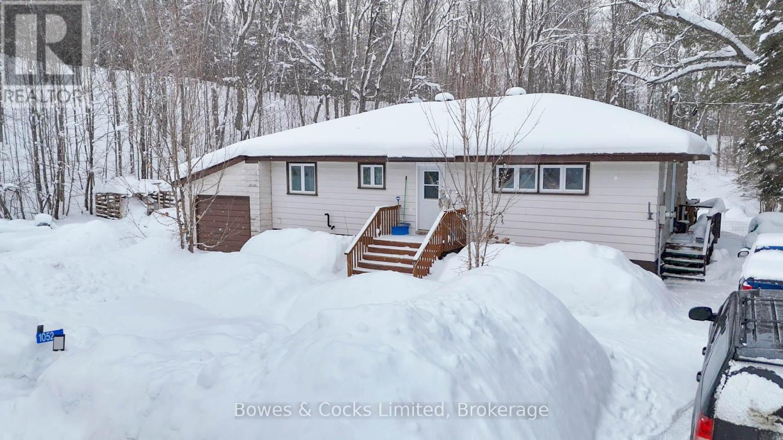 1052 Estates Road, Highlands East (Bicroft Ward), Ontario  K0L 1C0 - Photo 6 - X12742946