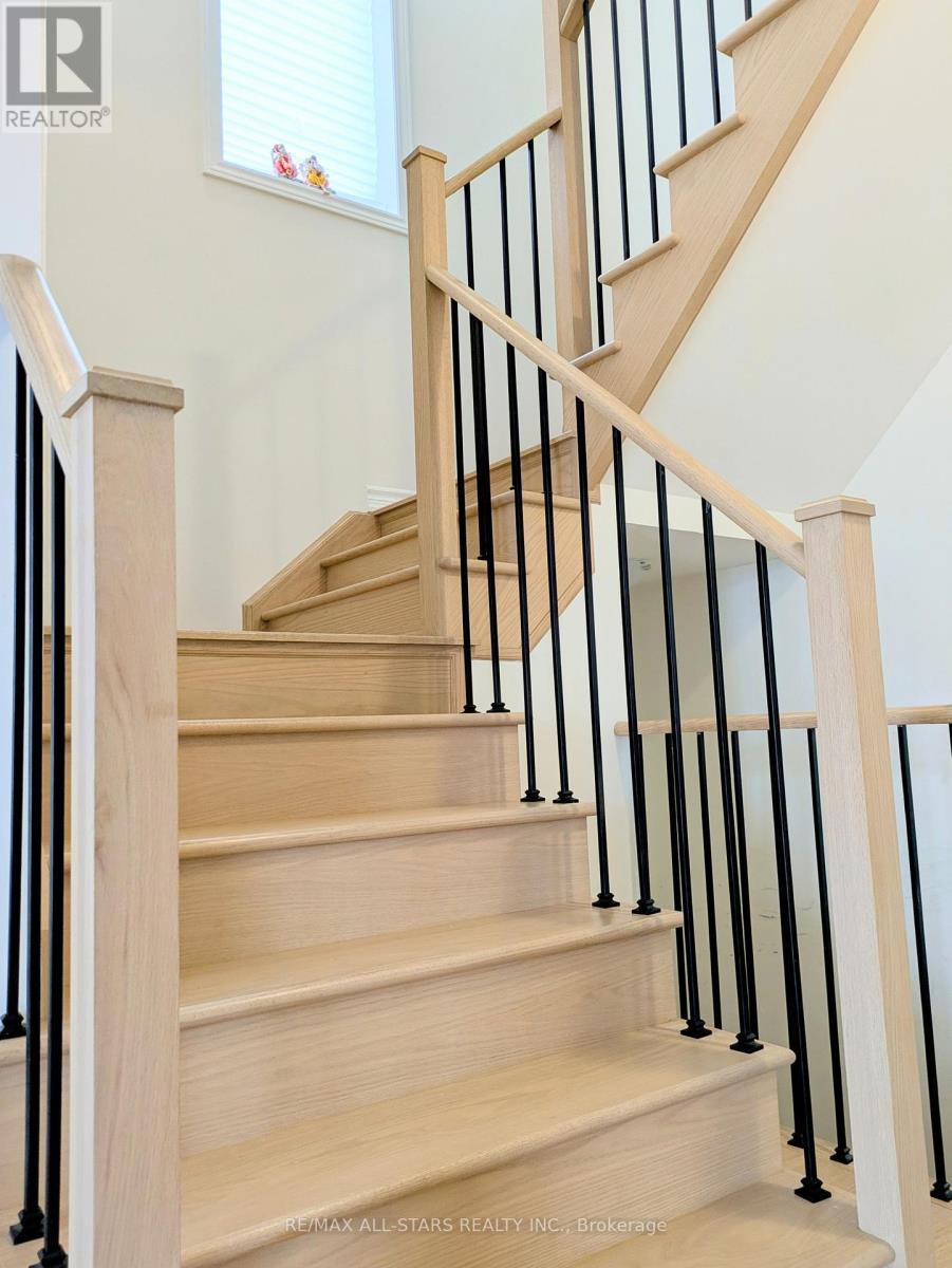 22 Hennessey Crescent, Kawartha Lakes (Lindsay), Ontario  K9V 0P3 - Photo 12 - X12743072