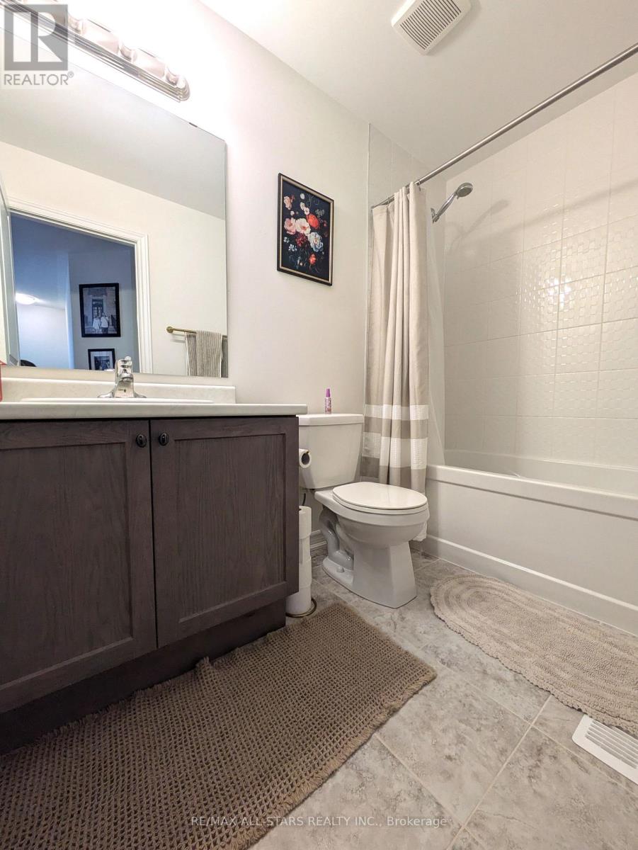 22 Hennessey Crescent, Kawartha Lakes (Lindsay), Ontario  K9V 0P3 - Photo 19 - X12743072