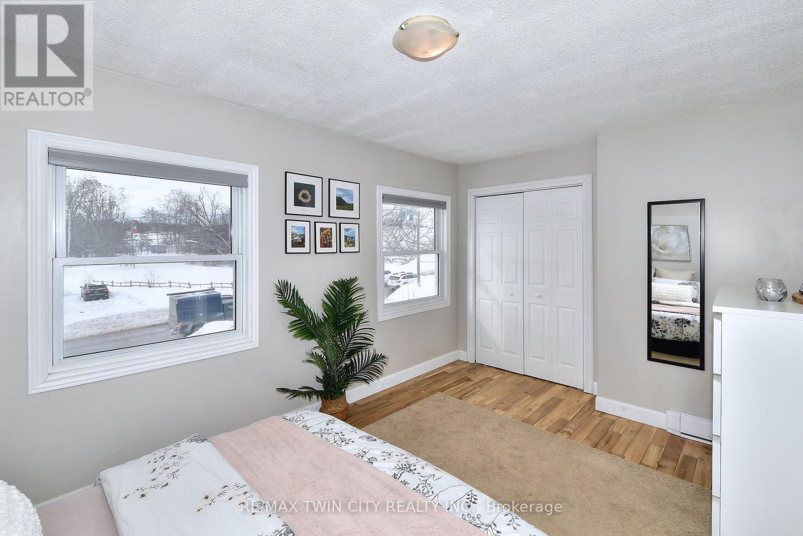 164 Goodfellow Road, Peterborough (Town Ward 3), Ontario  K9J 5X2 - Photo 18 - X12746730