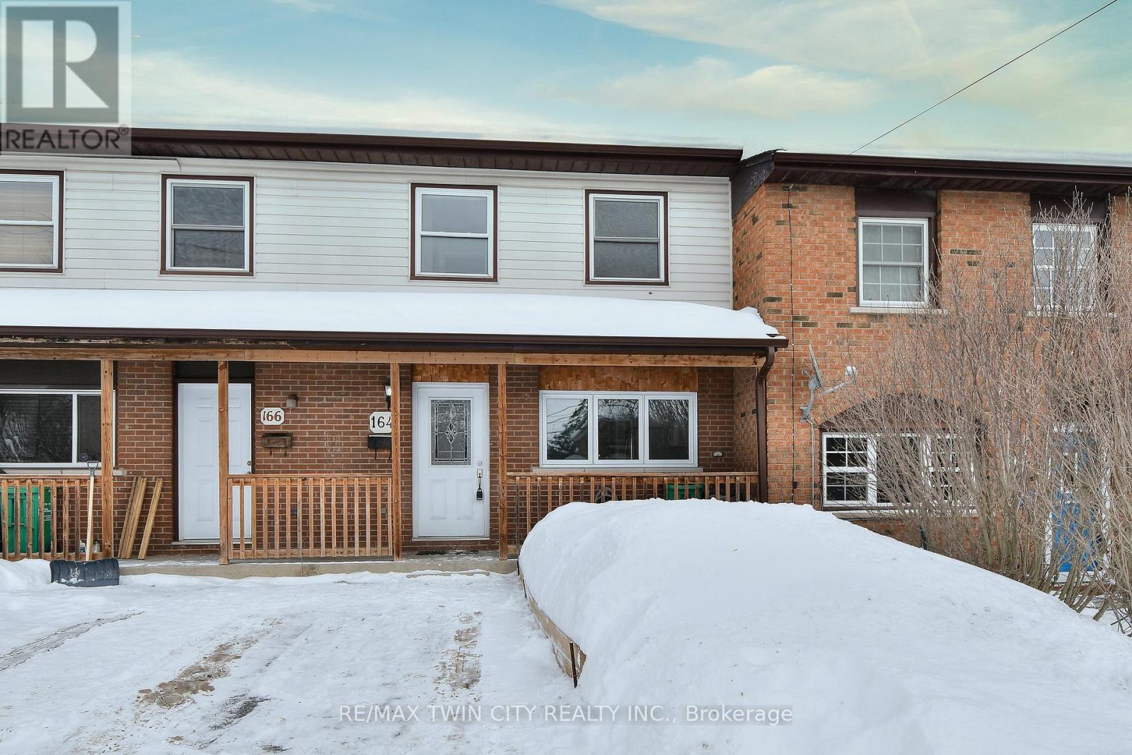 164 Goodfellow Road, Peterborough (Town Ward 3), Ontario  K9J 5X2 - Photo 2 - X12746730